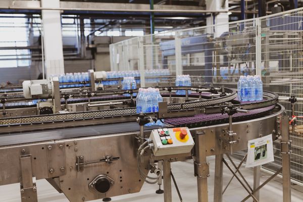 Food processing production line with hygiene requirements